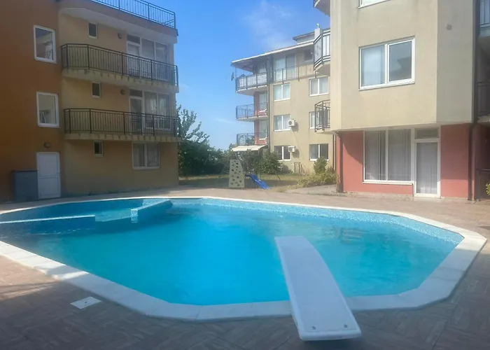 вива Apartment *